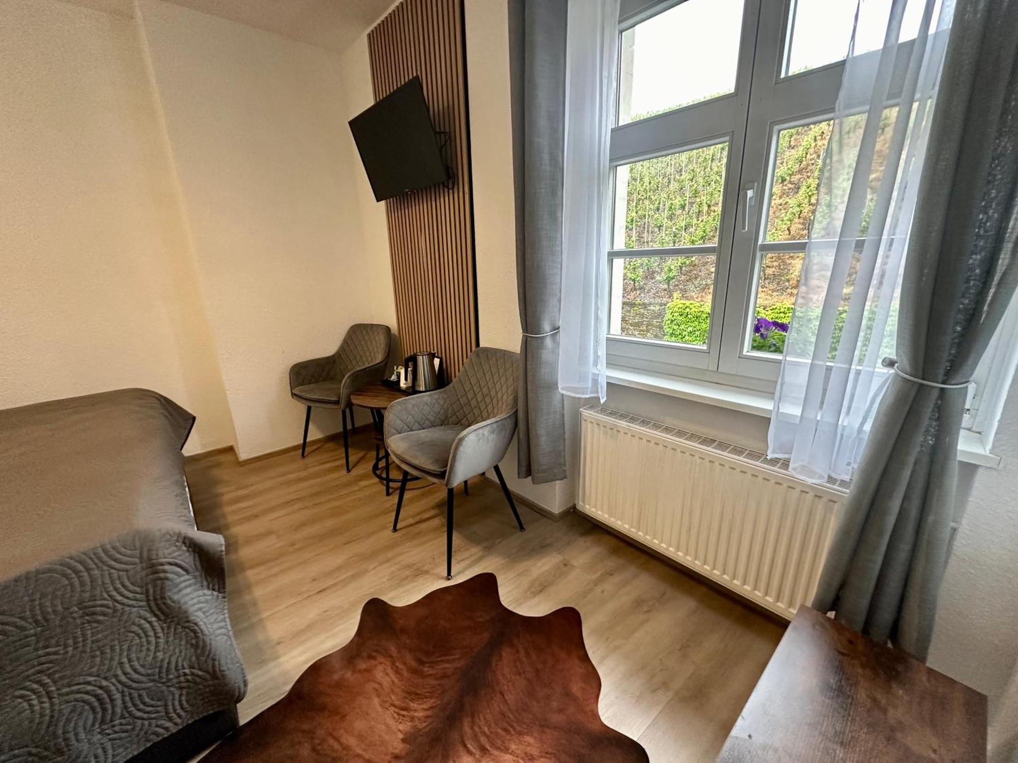 Hotel Restaurant Wuerzig In Ürzig Εξωτερικό φωτογραφία
