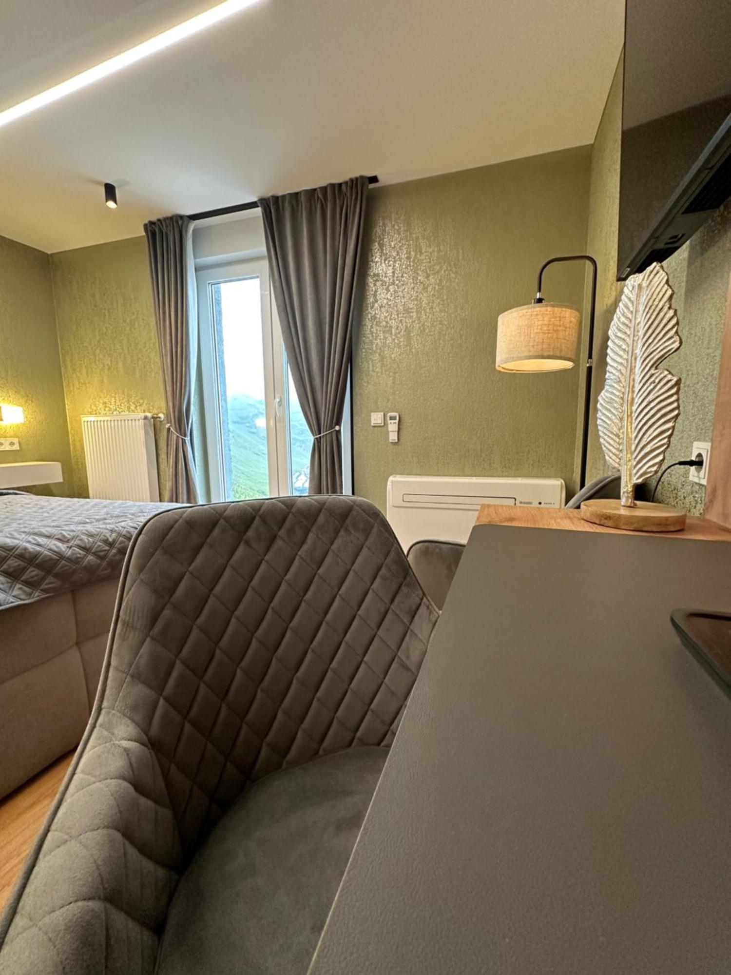 Hotel Restaurant Wuerzig In Ürzig Εξωτερικό φωτογραφία